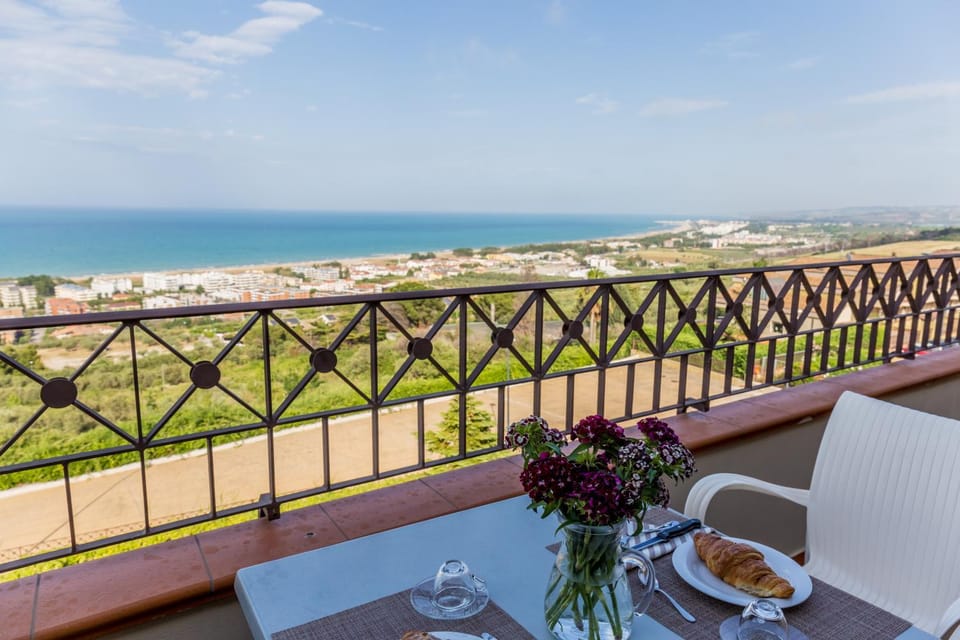 Residenza Borgo degli Ulivi House in Abruzzo