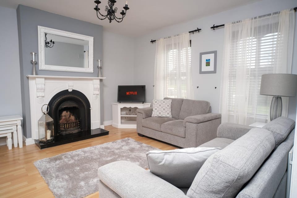 TV and multimedia, Living room, flat iron, locker