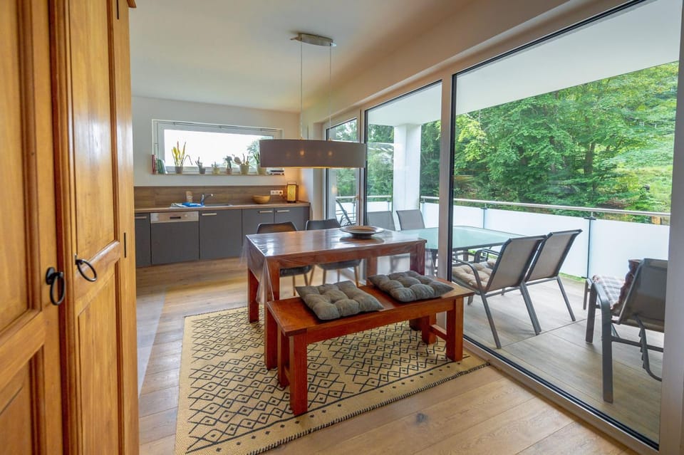 Balcony/Terrace, Kitchen or kitchenette, Dining area