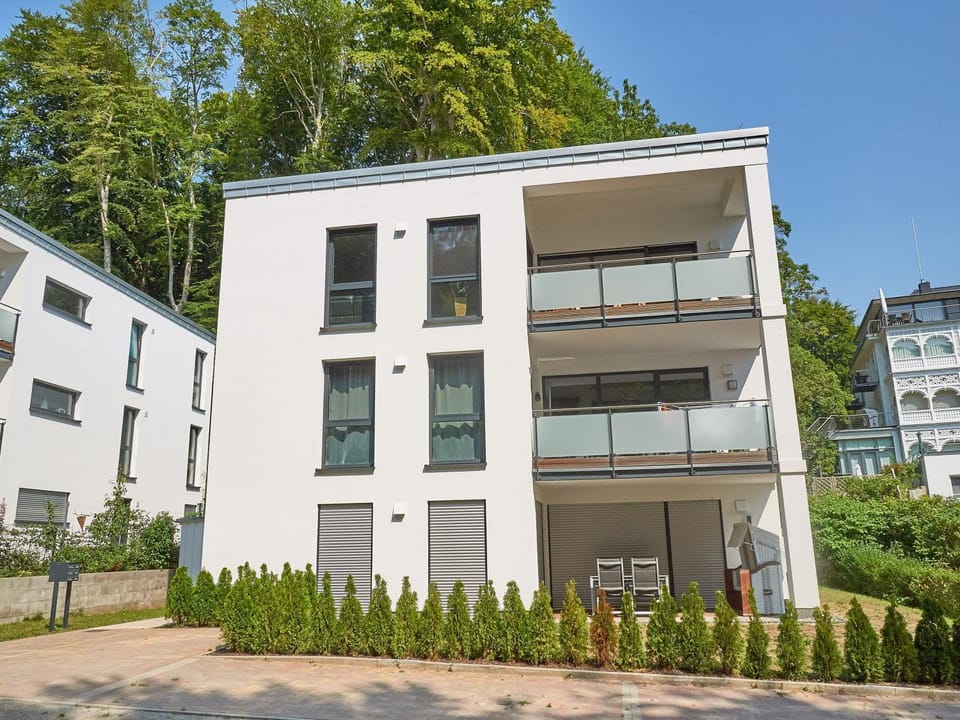 Haus Jasmund in Sellin - WG02 mit Kamin, Sauna, Whirlwanne, Terrasse Apartment hotel in Sellin