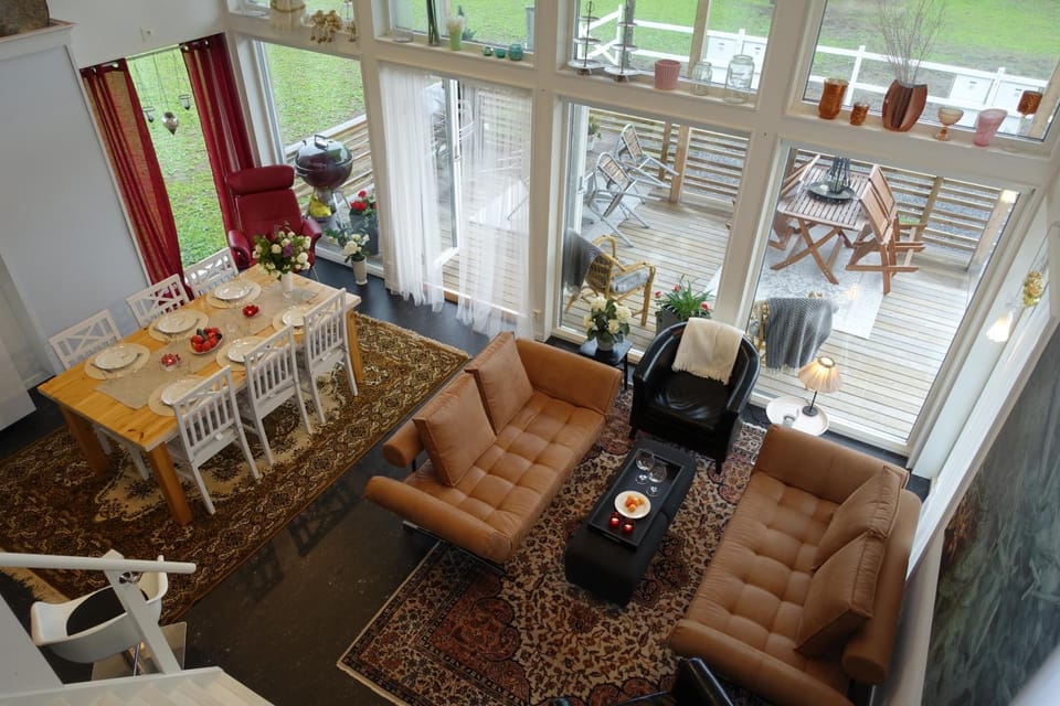 Living room, Seating area