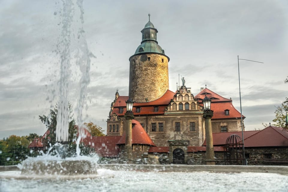 Zamek Czocha Apartment hotel in Lower Silesian Voivodeship