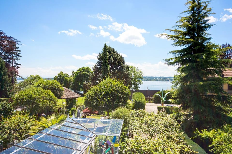 Garden view, Lake view