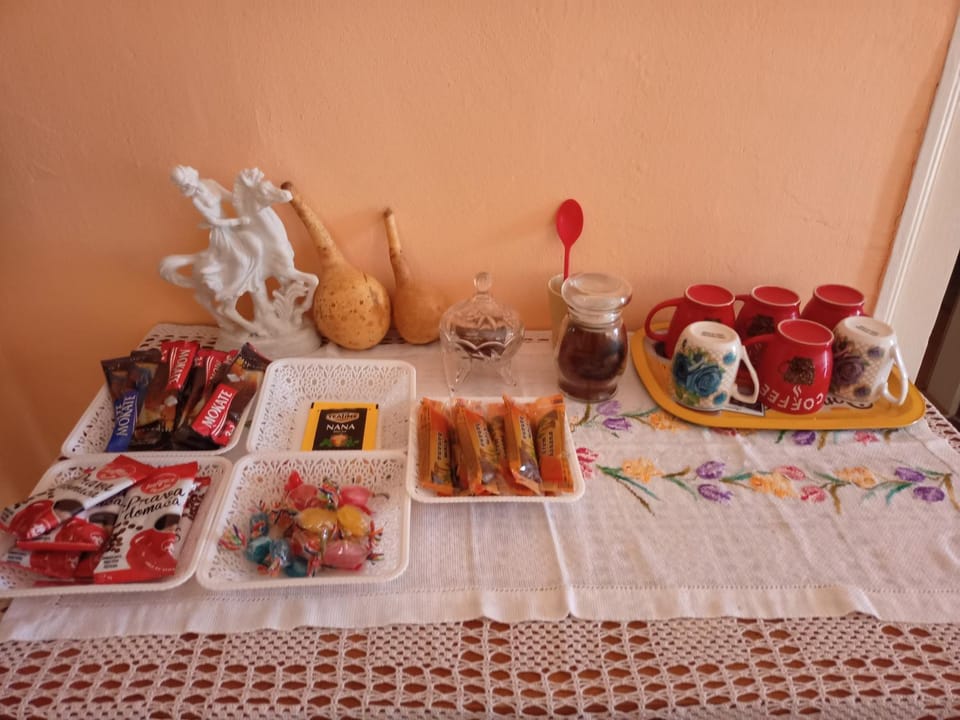 Coffee/tea facilities, Living room