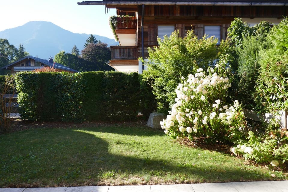 Property building, Garden, Garden view, Mountain view