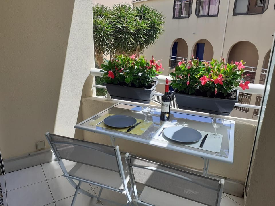 Balcony/Terrace, Dining area