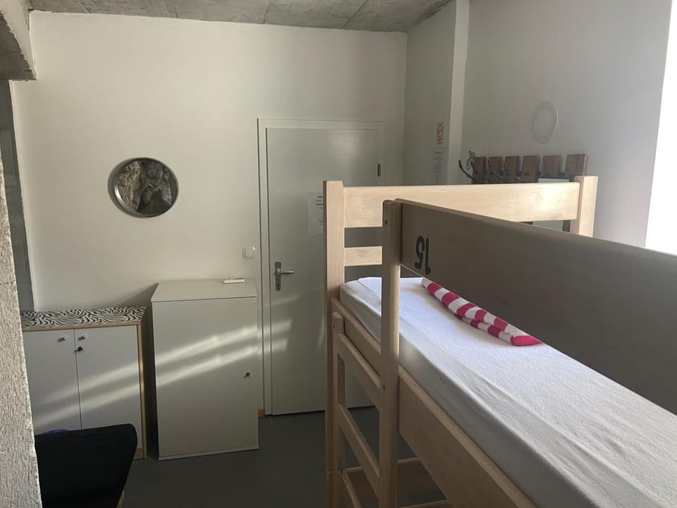 bunk bed