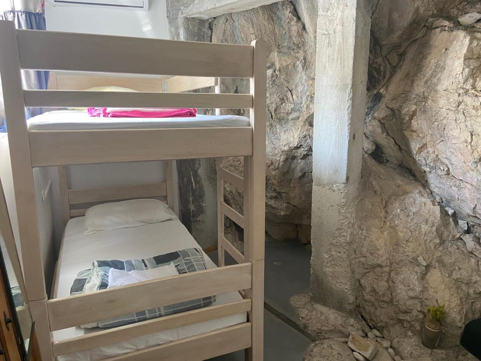 bunk bed