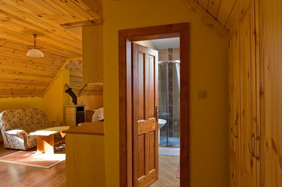 Bathroom, Bedroom