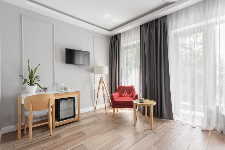 TV and multimedia, Photo of the whole room