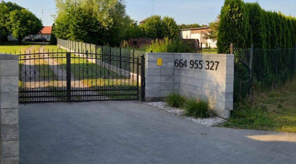 Day, Neighbourhood, Street view