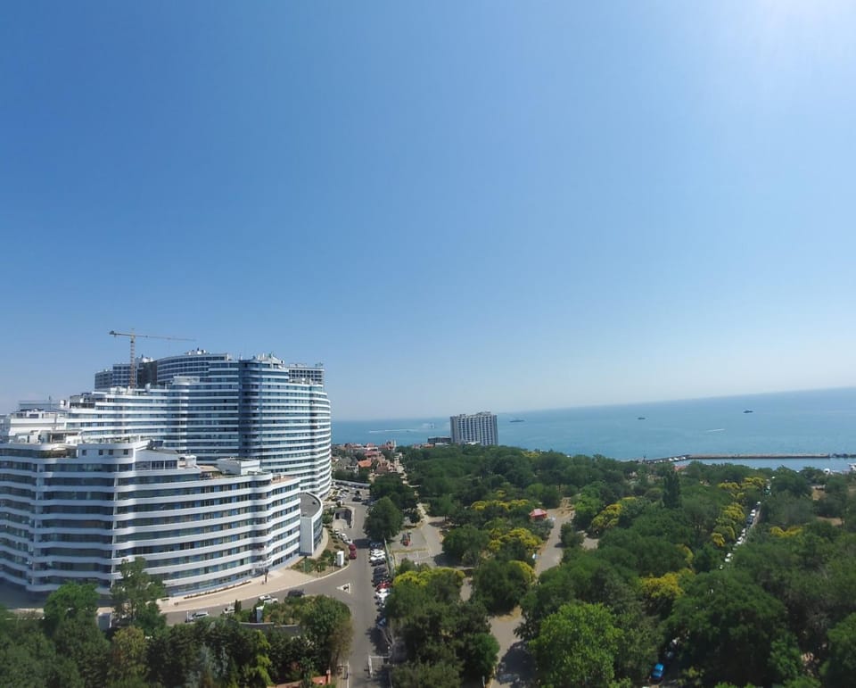Aparts Panorama Sea Apartment in Odessa