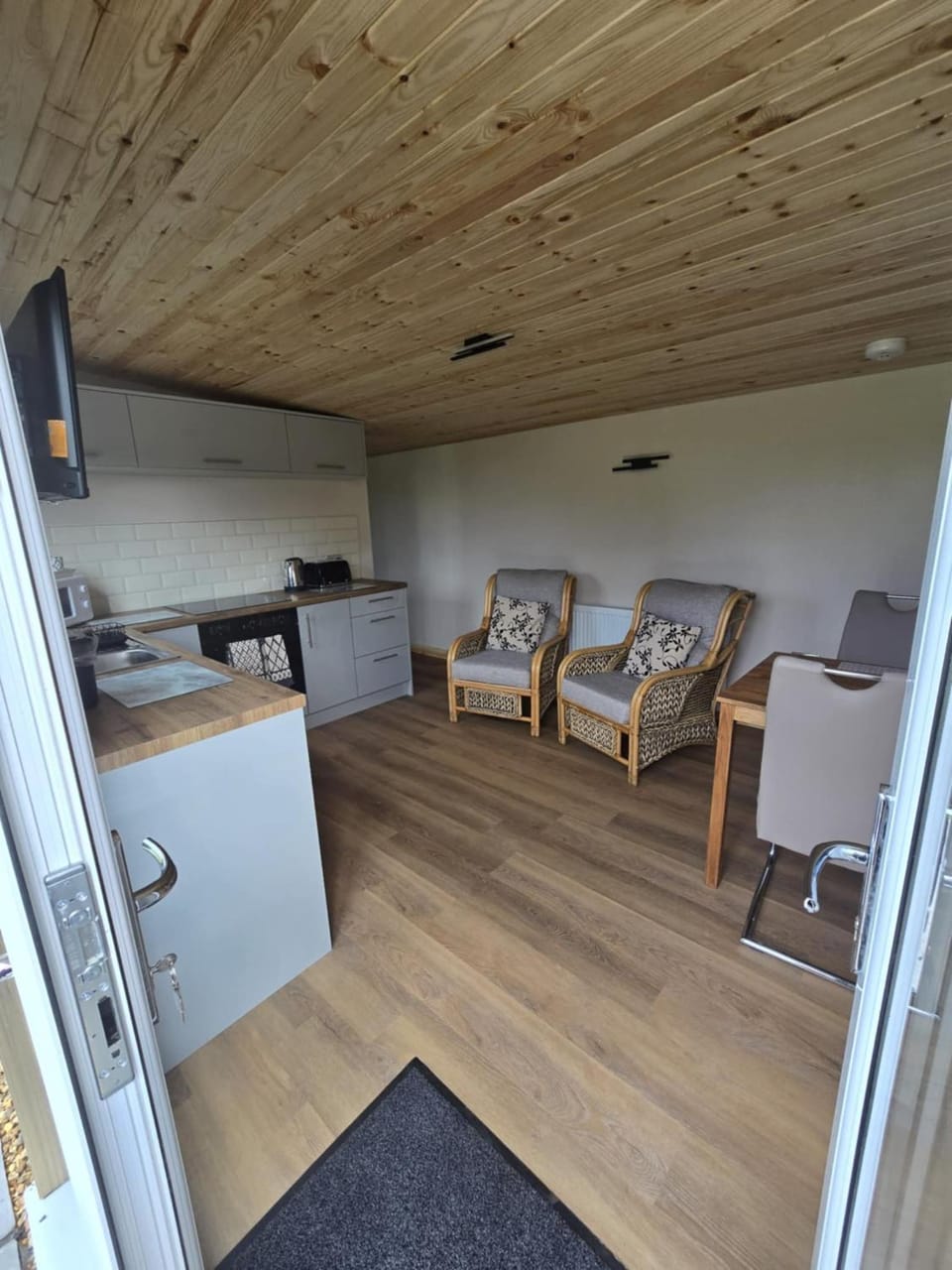 Kitchen or kitchenette, Living room, Dining area