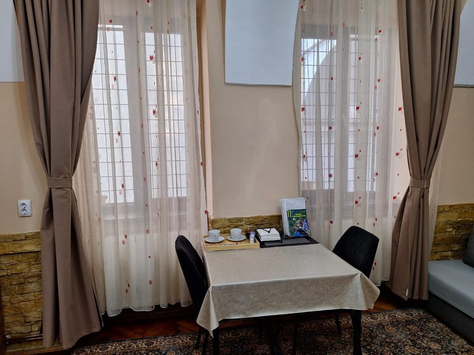 Cluj Memorandumului Apt ultracentral cu parcare privata Apartment in Cluj-Napoca