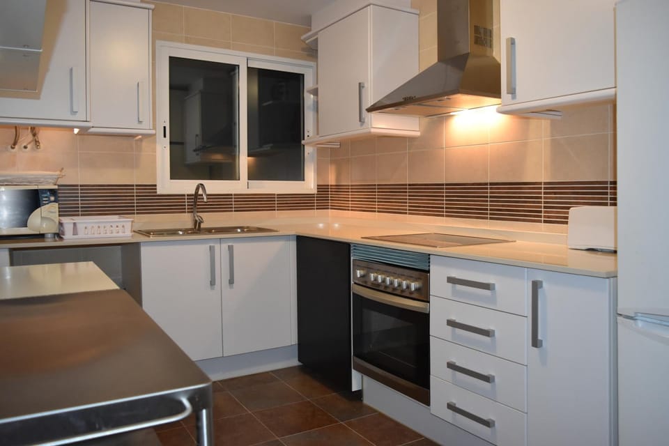 Coffee/tea facilities, Kitchen or kitchenette