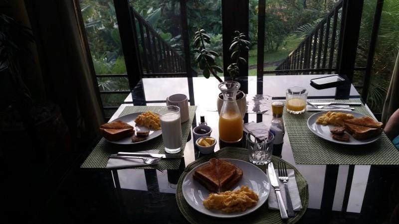 Dining area, Breakfast