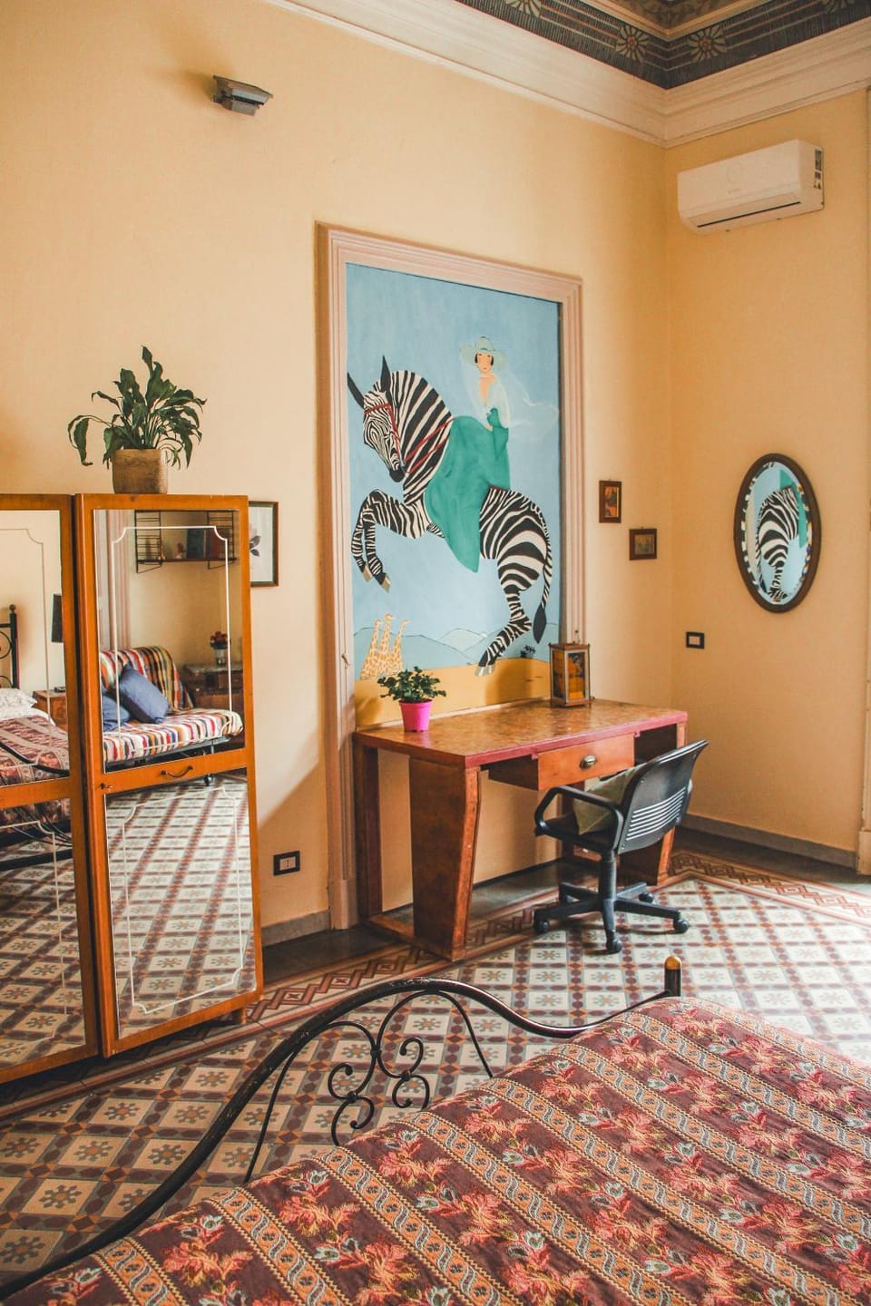 Decorative detail, Bedroom