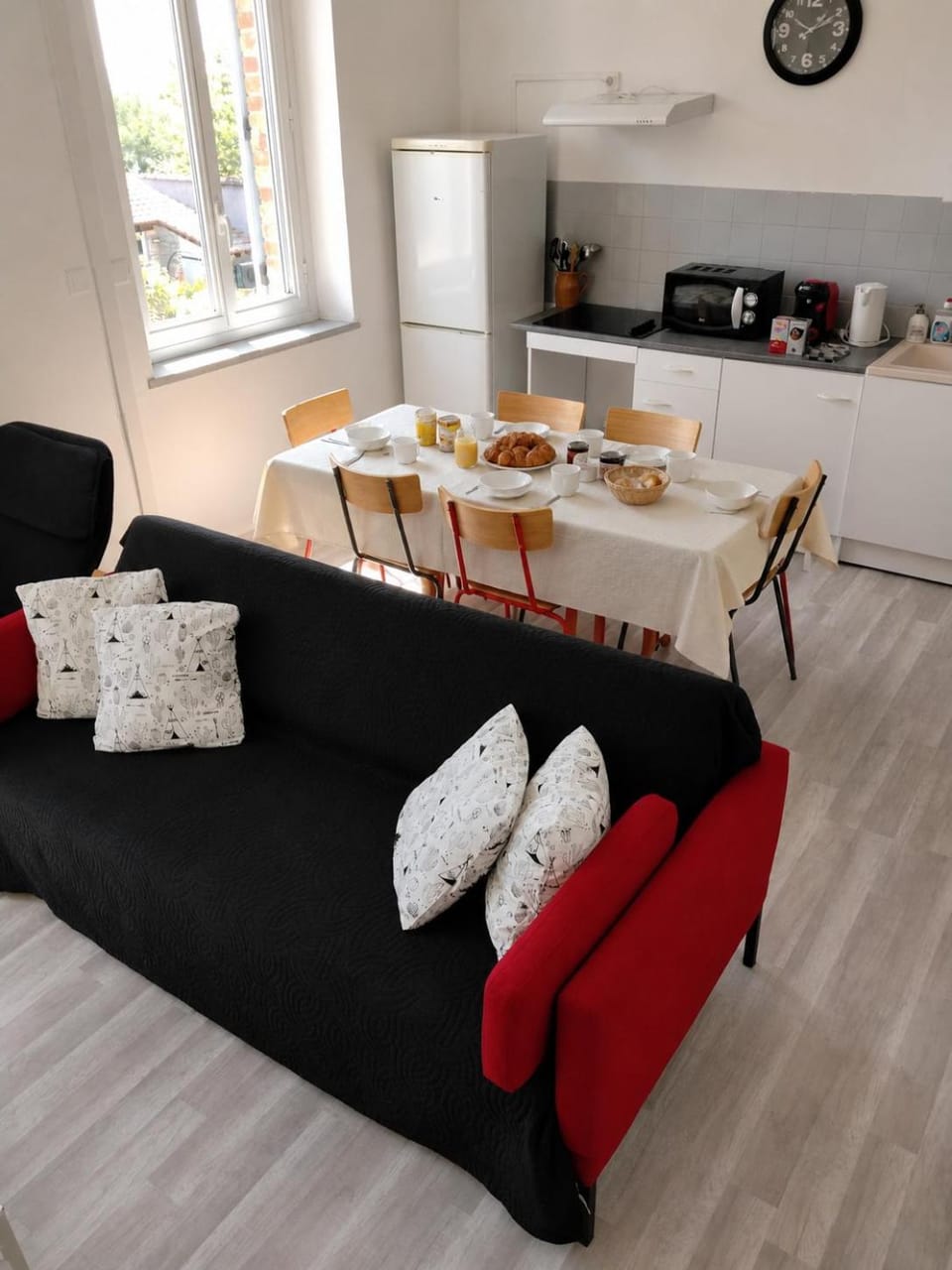 Living room, Dining area