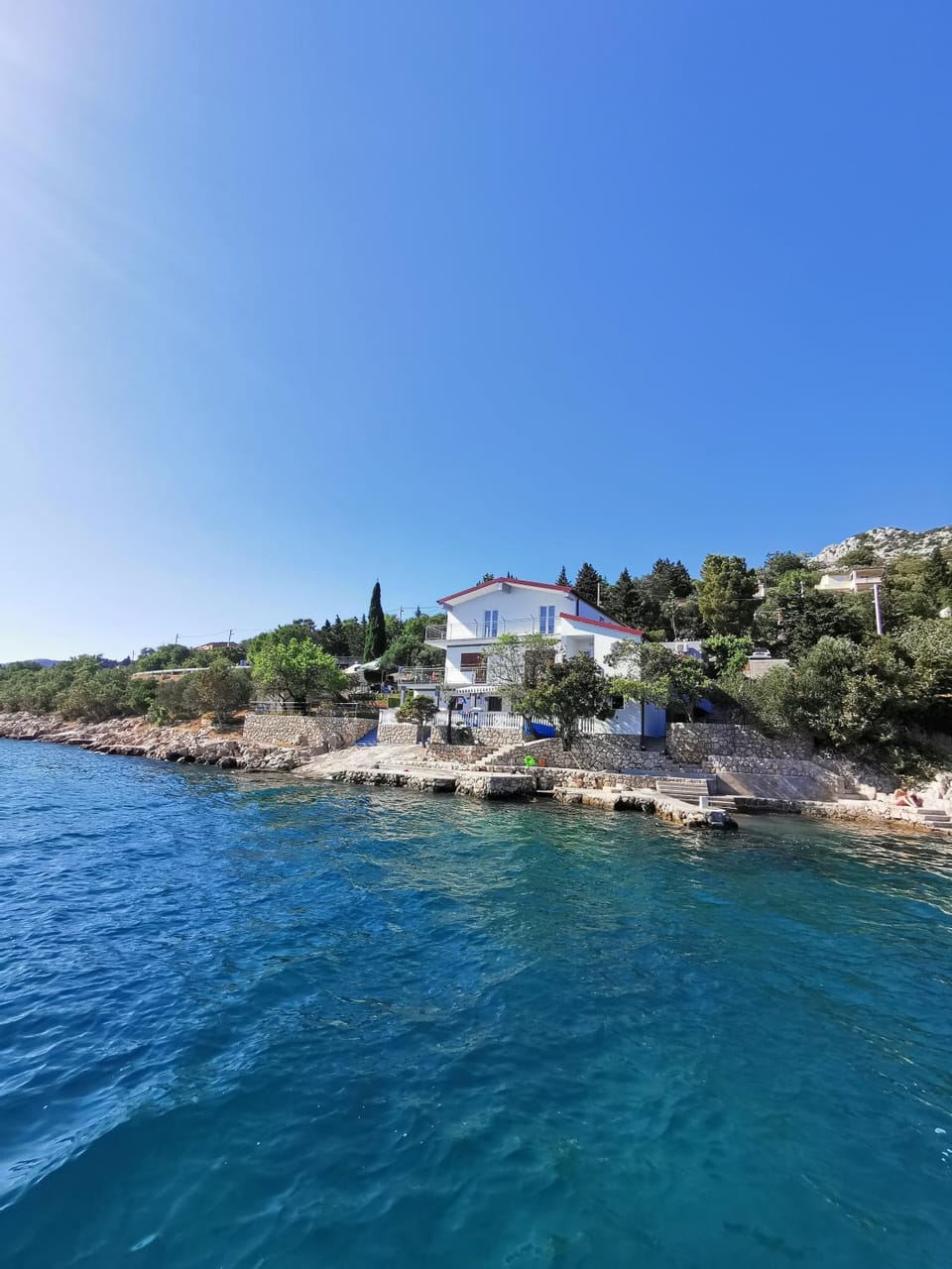 Facade/entrance, Activities, BBQ facilities, Fishing, Garden, Snorkeling, Balcony/Terrace, Other, Beach, Canoeing, Hiking, Cycling, Diving, Mountain view, Sea view, Family