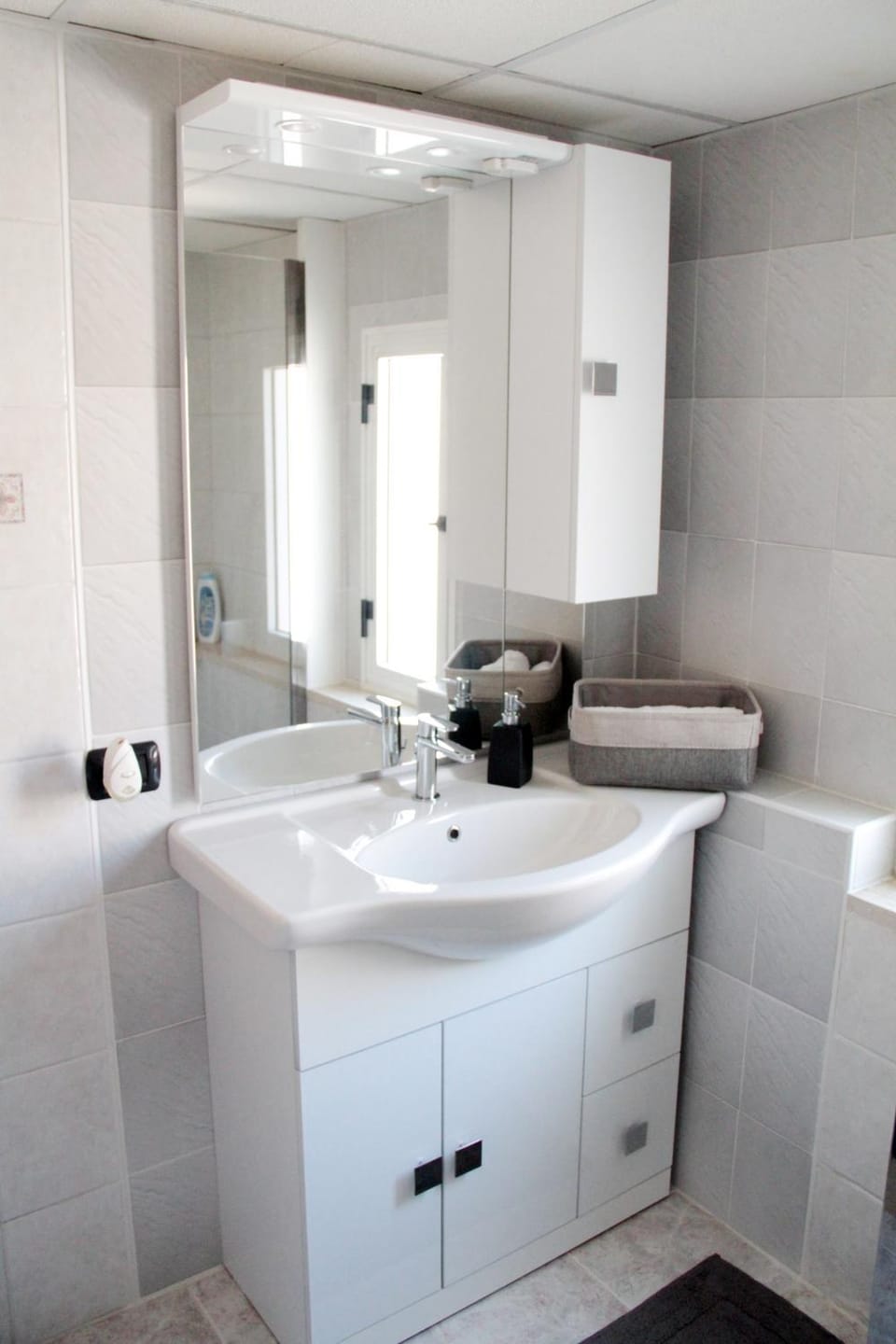 Toilet, Bathroom, Area and facilities