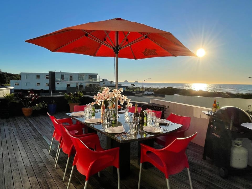 Patio, BBQ facilities, Balcony/Terrace, Sea view