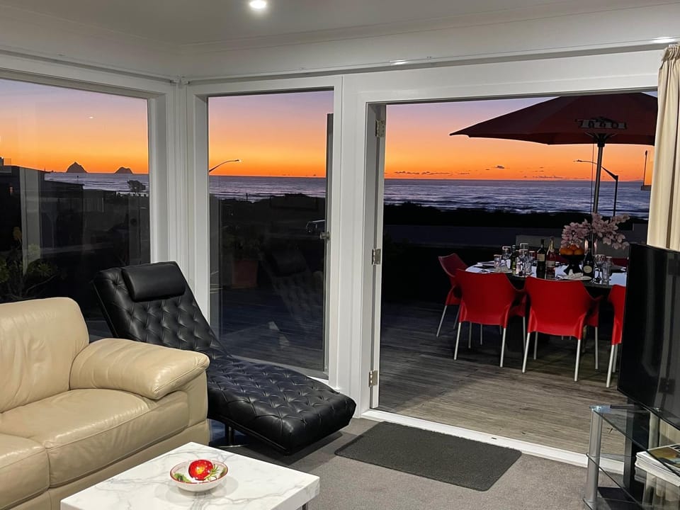 Lounge or bar, Sea view