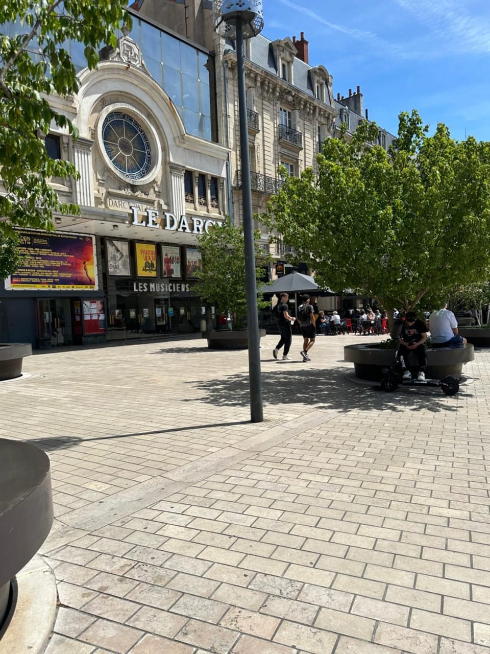 Le Jardin Darcy Liberté Hyper centre gare-ville parking public payant dans la rue Apartment in Dijon