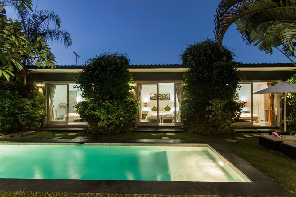 Garden, Swimming pool