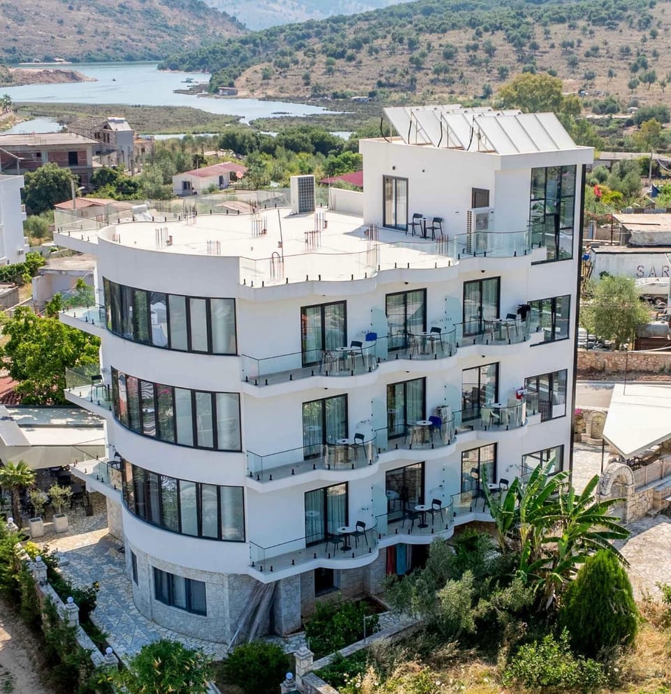 Neighbourhood, Natural landscape, Lake view, Lake view, Mountain view