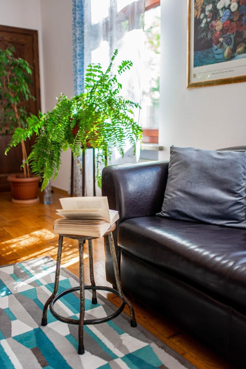 Living room, Photo of the whole room, Seating area