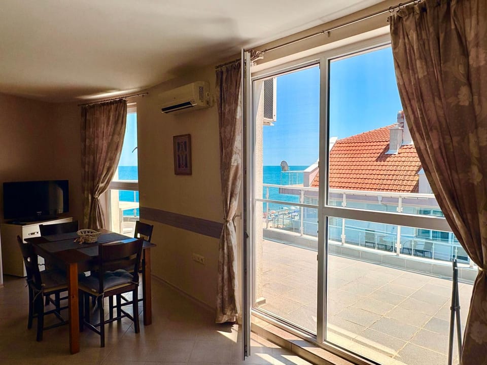 59 Kraybrezhna Apartment Apartment in Pomorie
