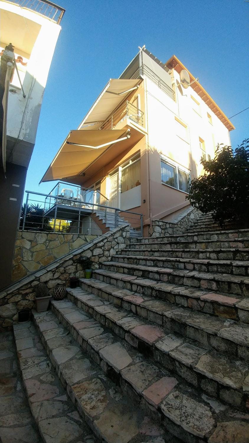 Property building, Facade/entrance, View (from property/room), Balcony/Terrace