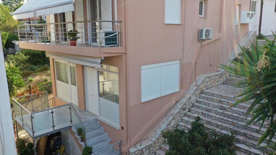 Property building, Bird's eye view