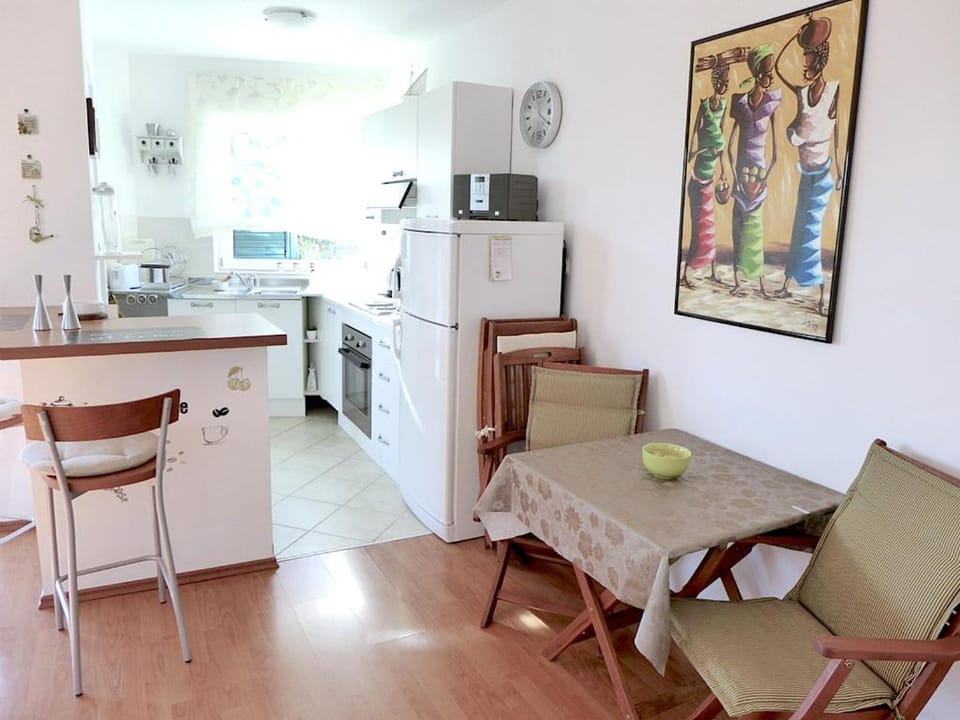 Kitchen or kitchenette, Kitchen or kitchenette, pet friendly