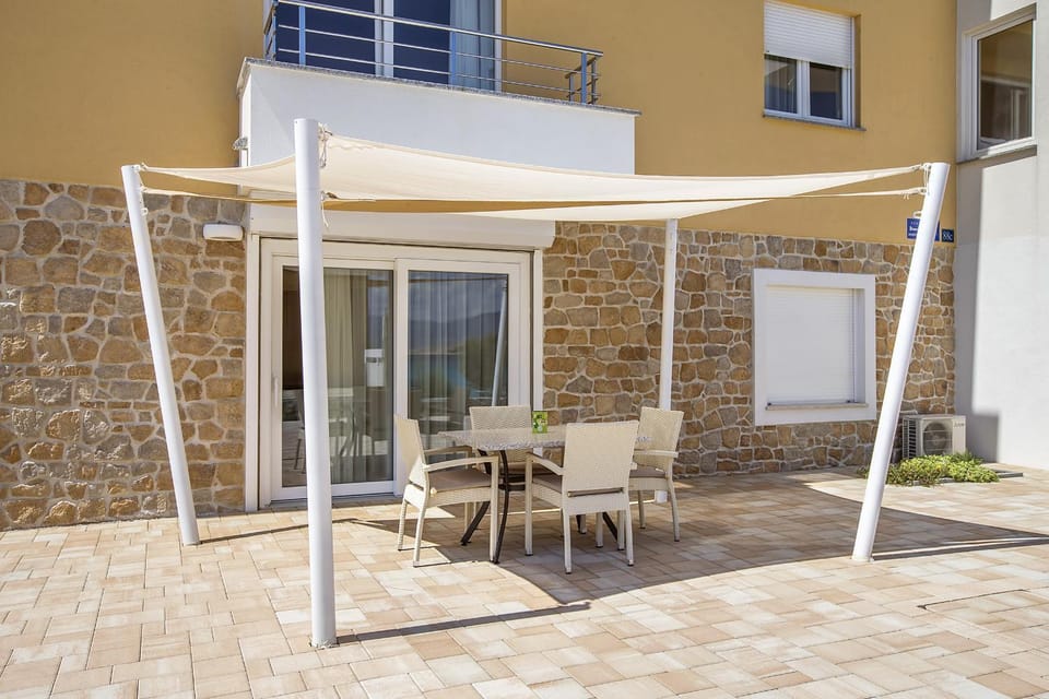 Apartments Capic Niko Apartment in Lika-Senj County