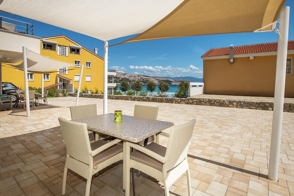 Apartments Capic Niko Apartment in Lika-Senj County