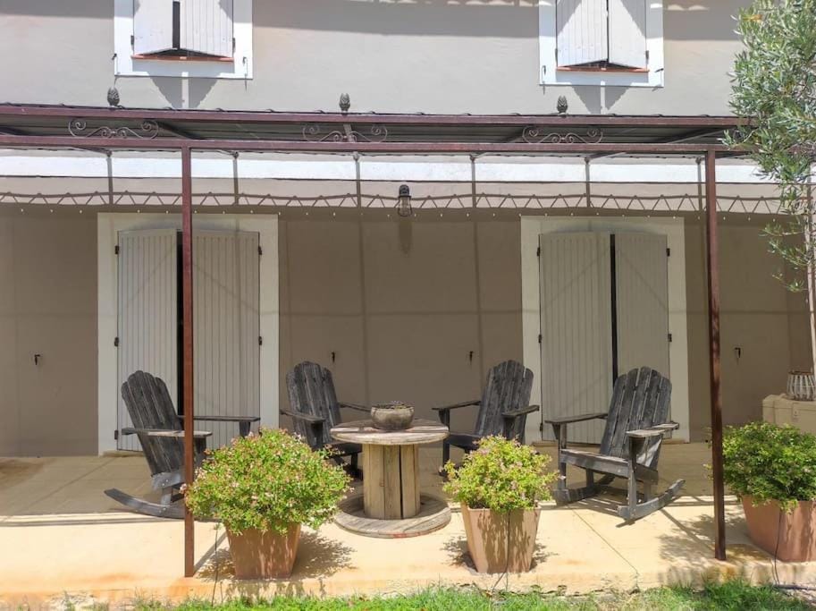 Un Coin de Provence House in L'Isle-sur-la-Sorgue