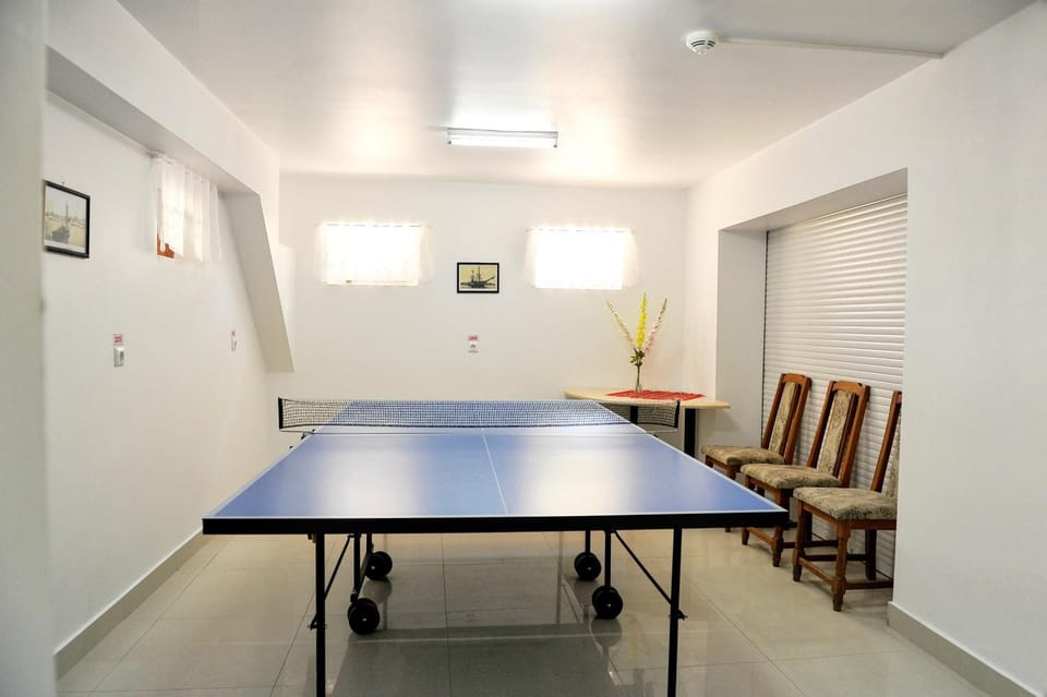 Table tennis