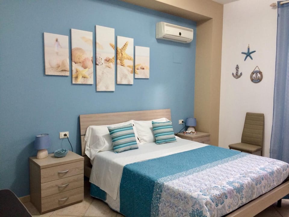 Decorative detail, Bedroom