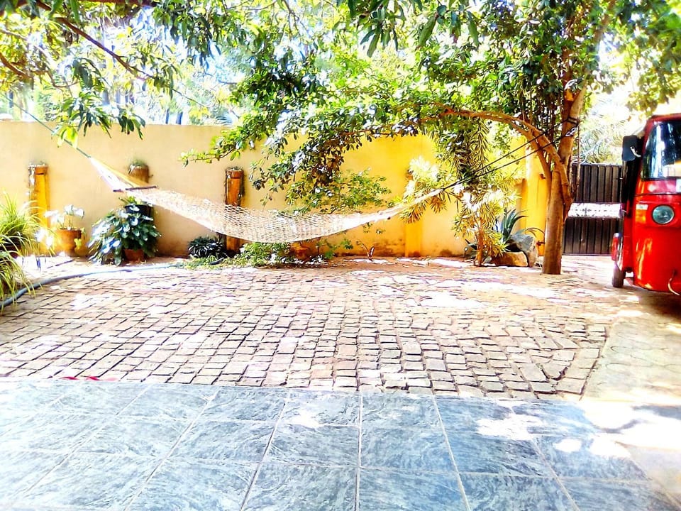 Kalpitiya Guest House Bed and Breakfast in Sri Lanka
