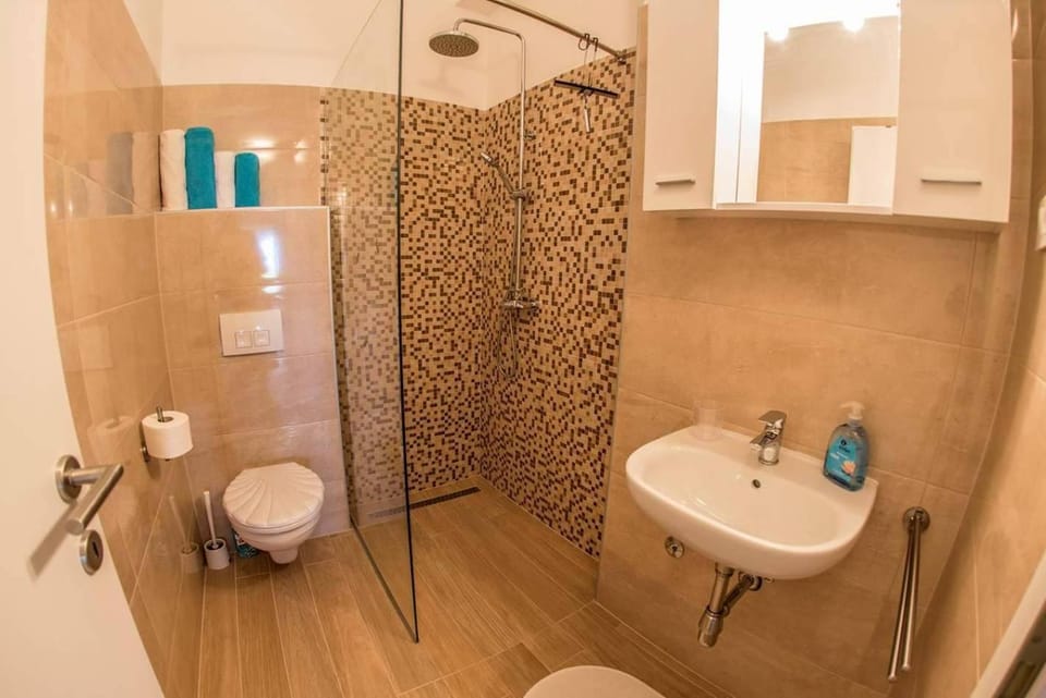Shower, Toilet, Bathroom