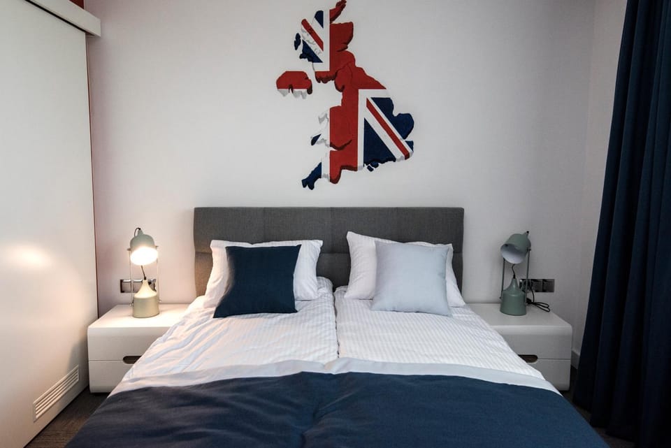 Bed, Photo of the whole room
