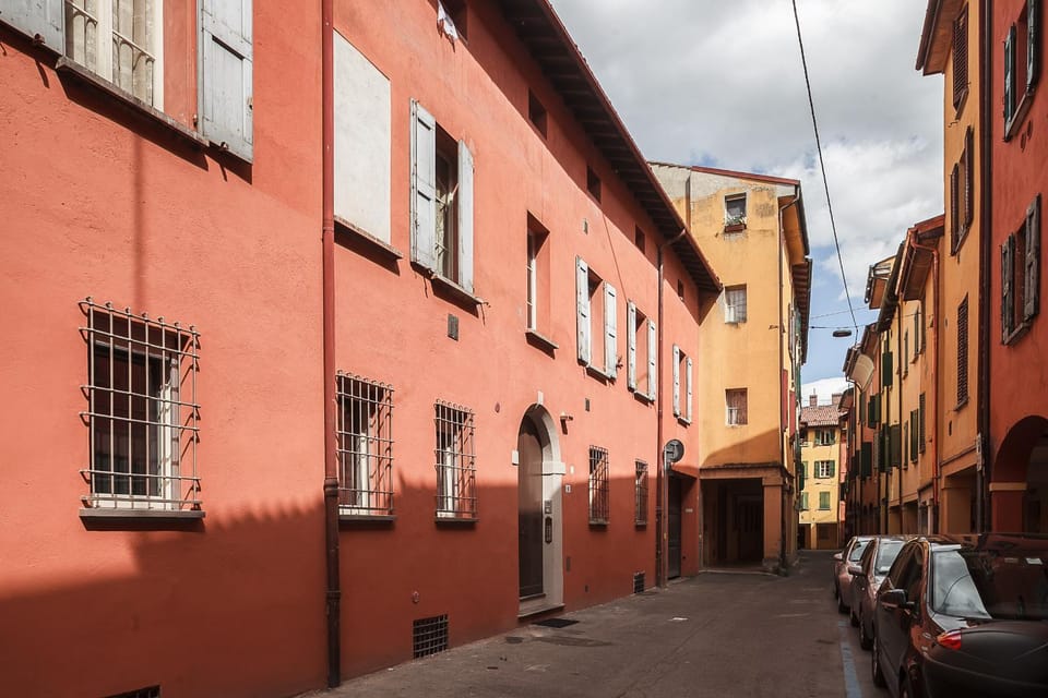Property building, Street view