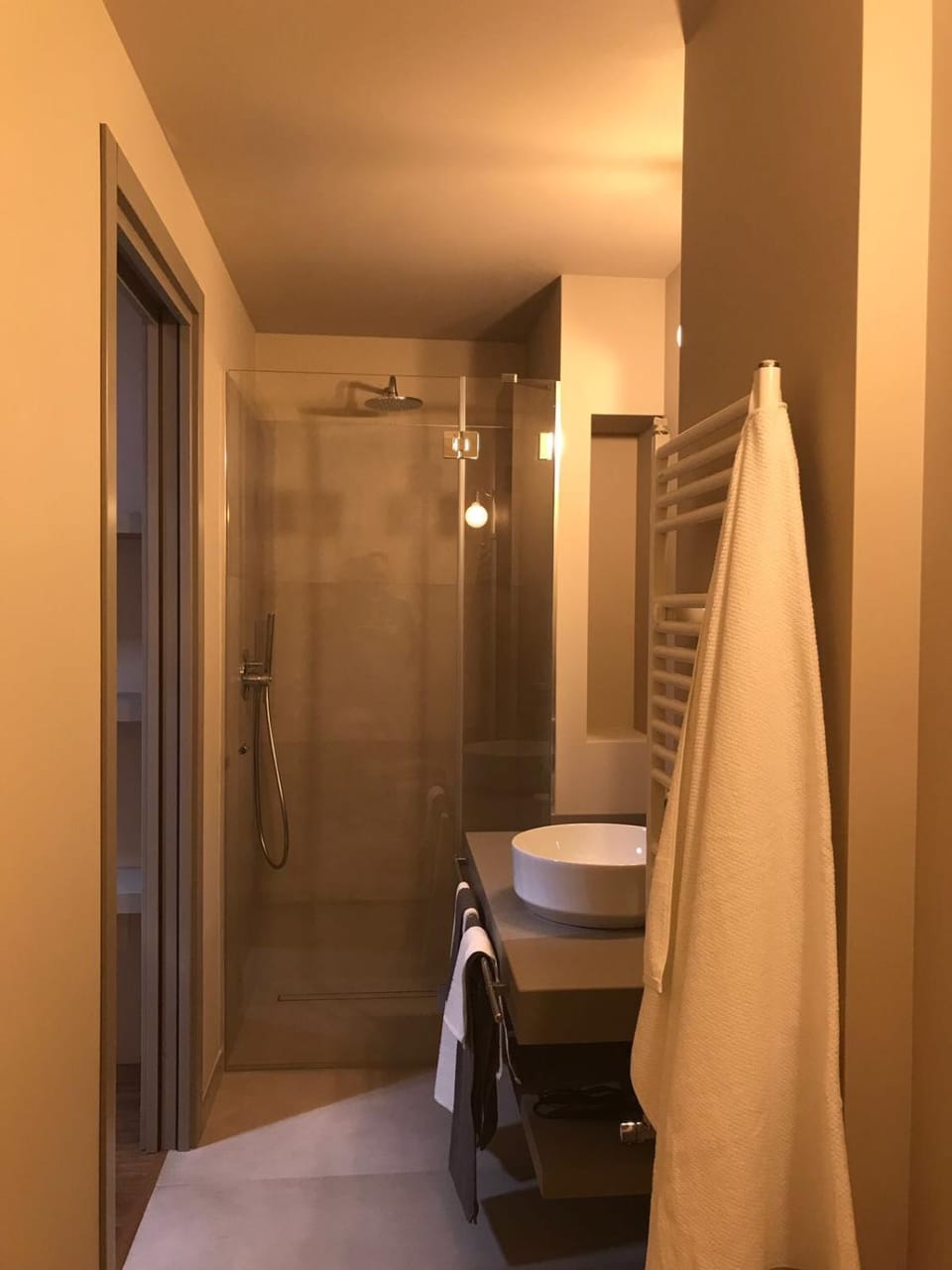 Energaia Apartment in Lake Garda