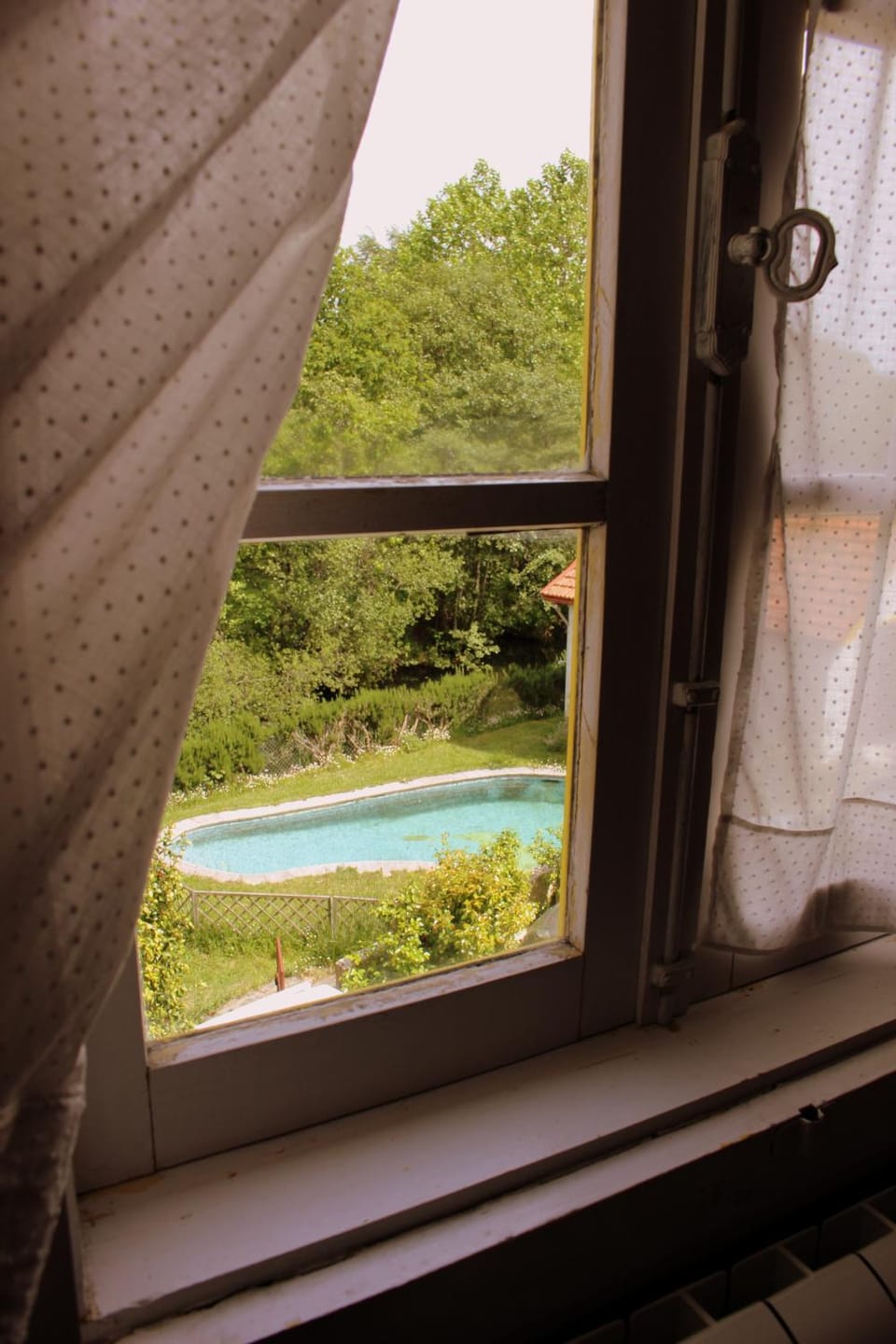Pool view, River view