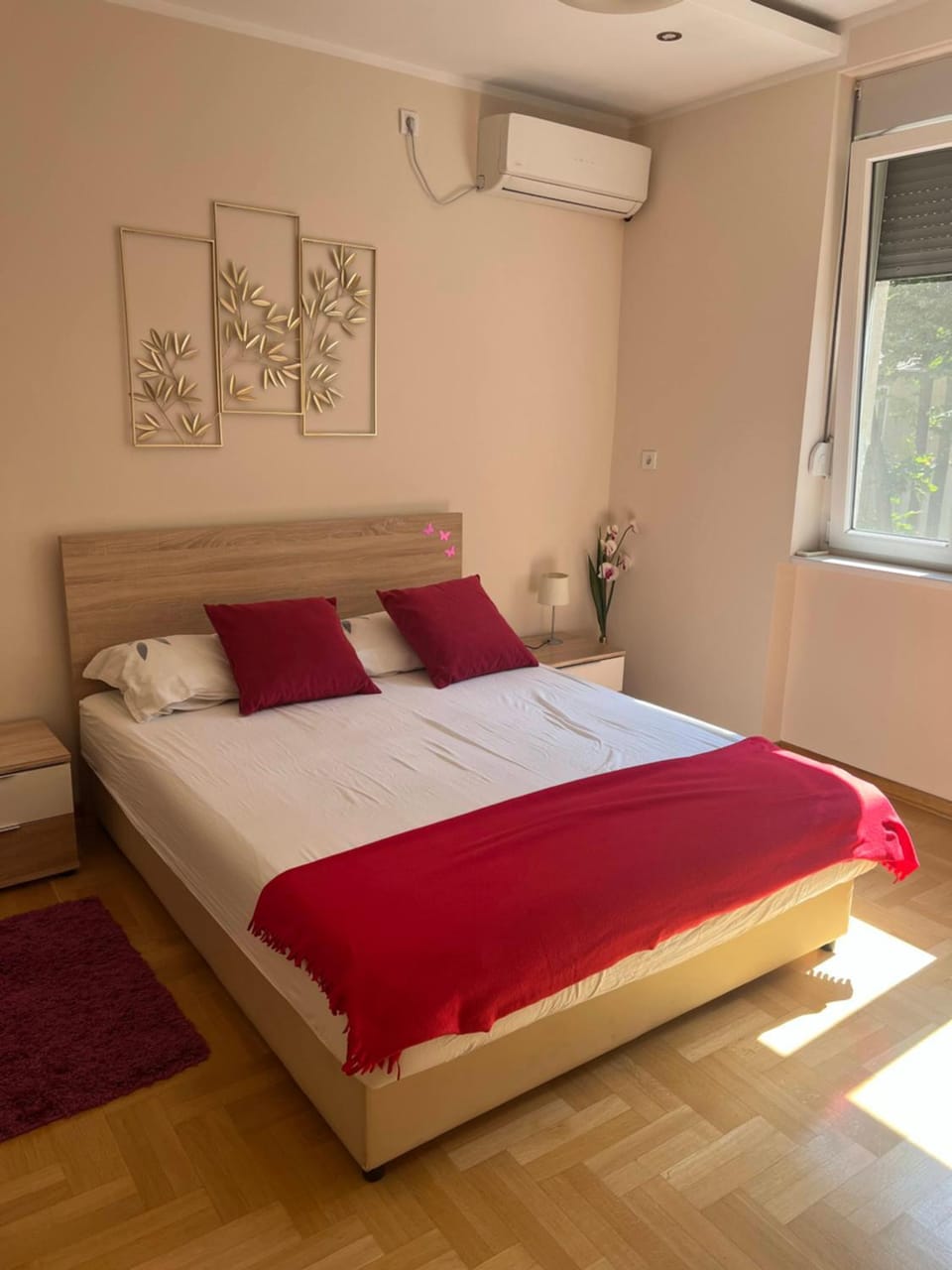 Bed, Bedroom