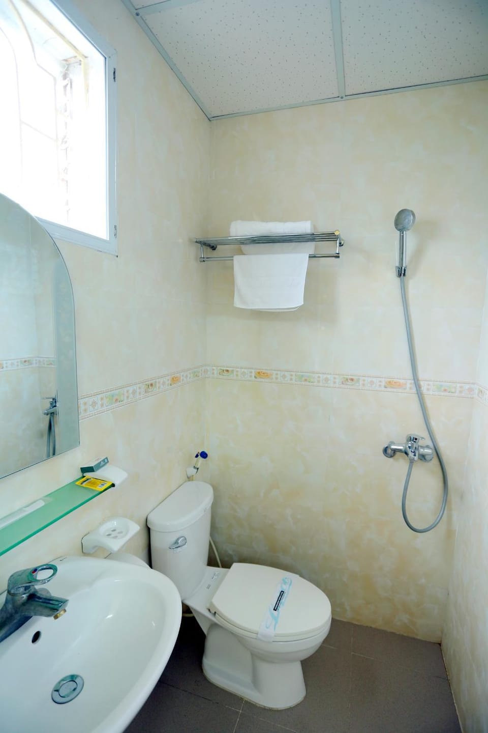 Huy Hoan Hotel Hotel in Vietnam