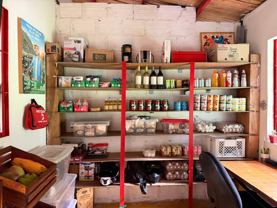 Supermarket/grocery shop