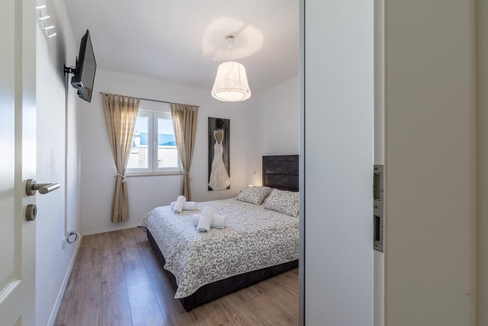 Bed, Bedroom, wardrobe