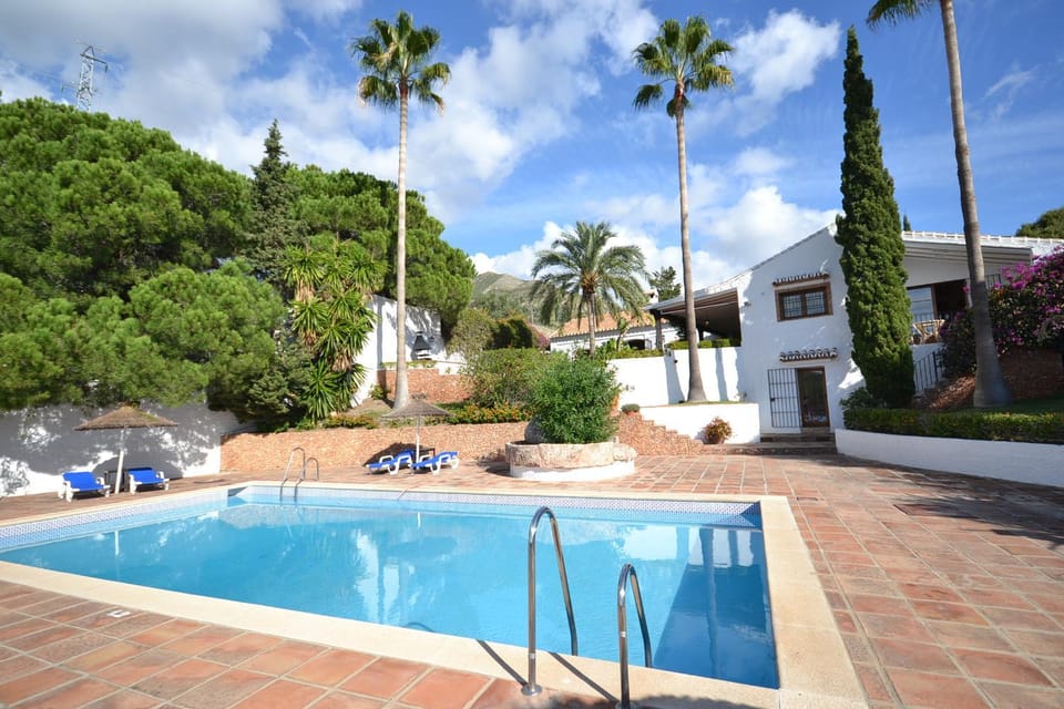 Off site, Balcony/Terrace, Swimming pool, Swimming pool